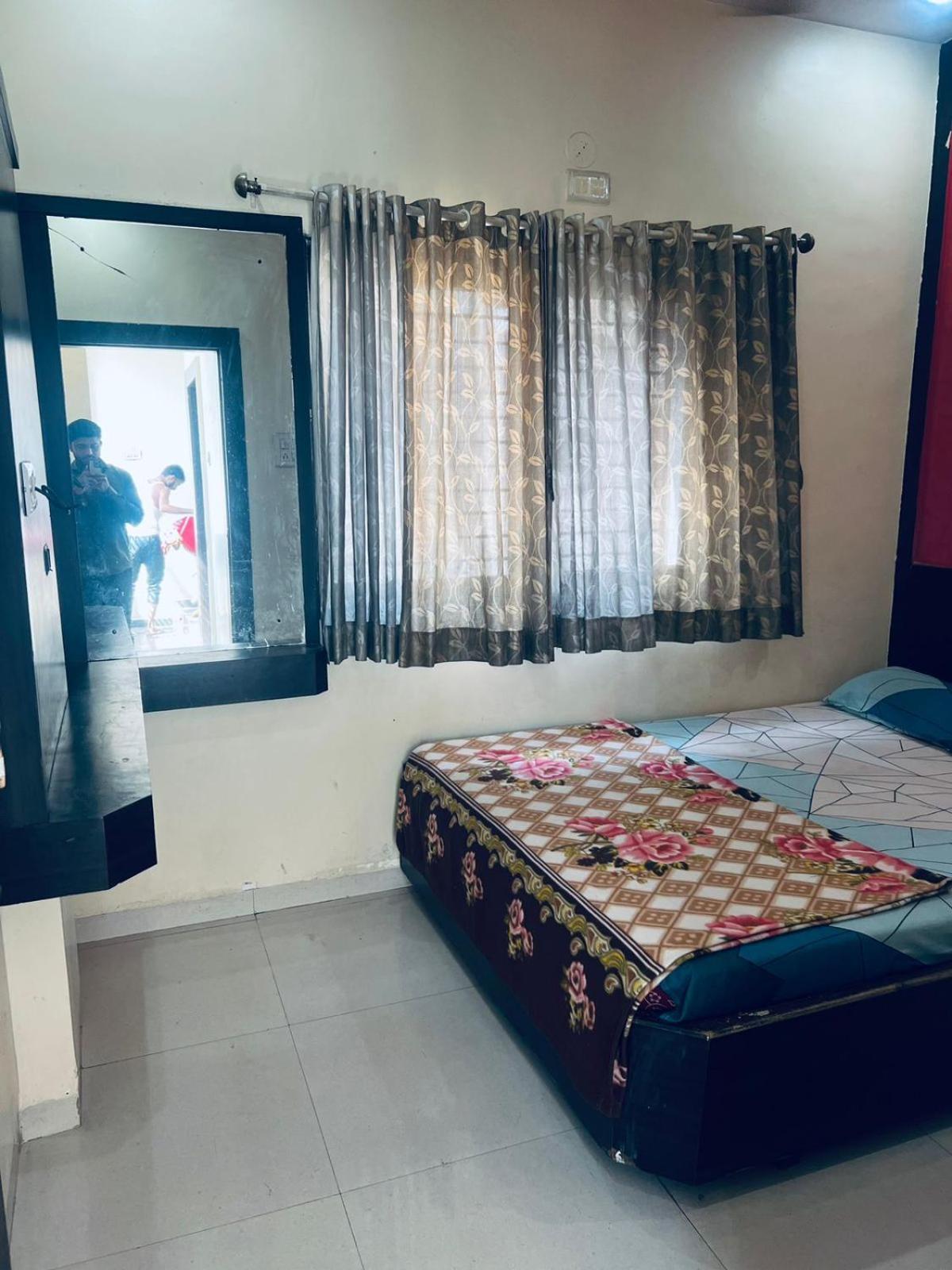 Hotel Sai Vasant Vihar Ширди Екстериор снимка